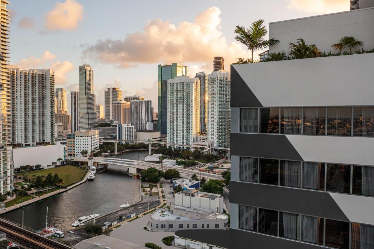 Element Miami Brickell Hotel Exterior photo